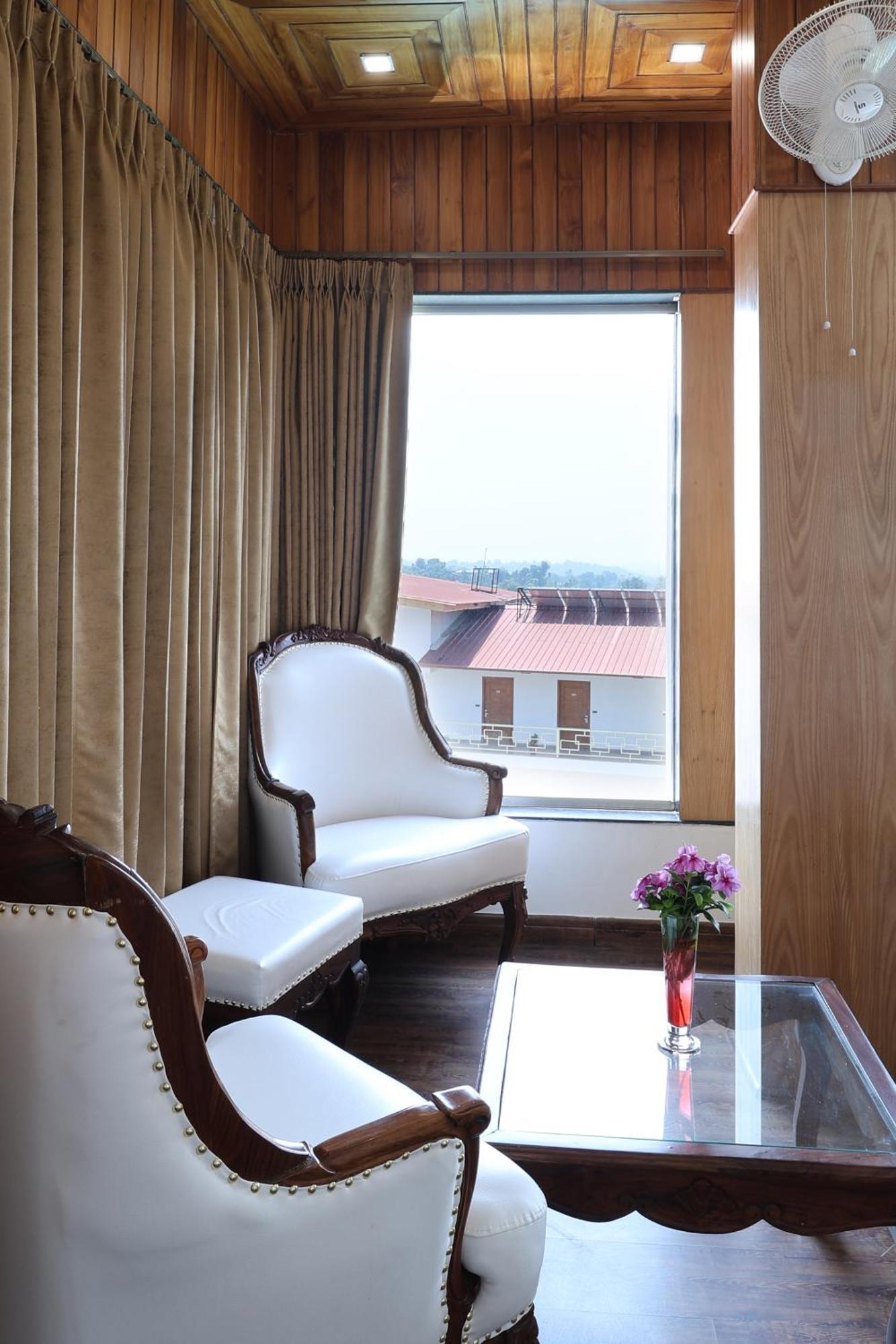 Amritara Hunky Dory Resort, Dalhousie Road Dhar Khurd Exterior foto
